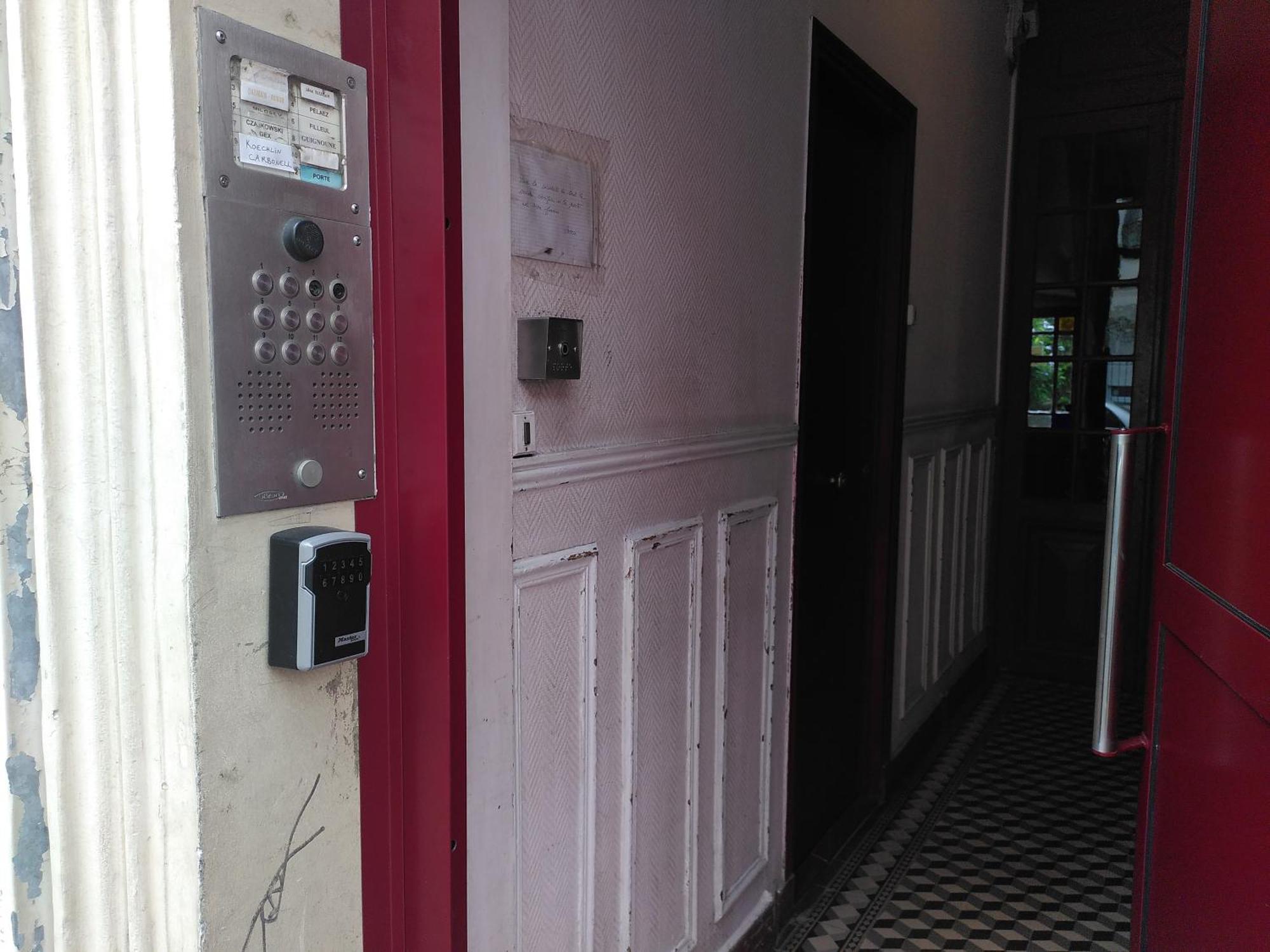 Little Studio In Paris Saint-Ouen  Ngoại thất bức ảnh